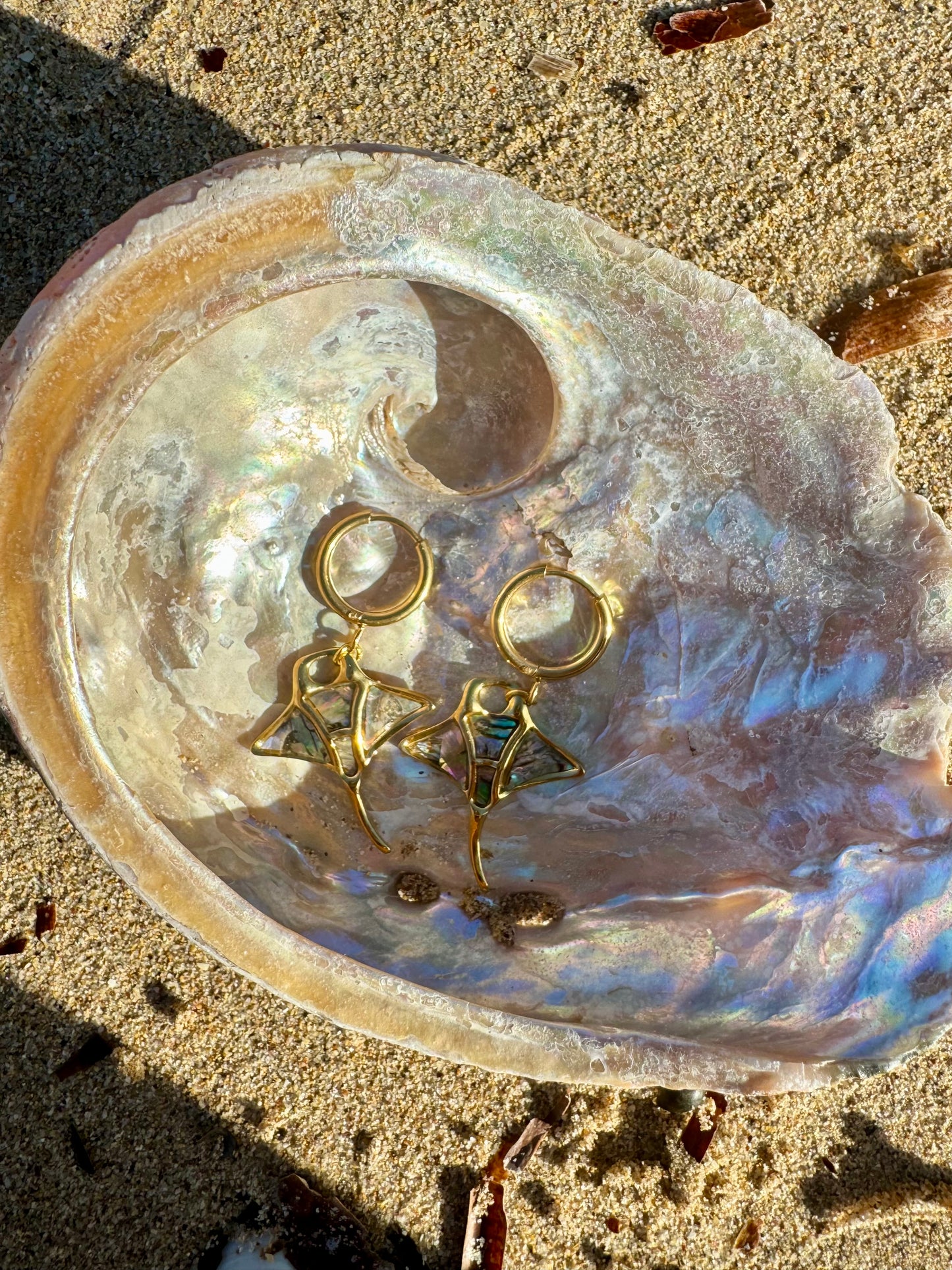 Manta earrings